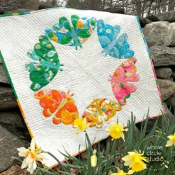 Modern Moths Mini Quilt Pattern By Whole Circle Studio -Alibabette shop ModernMoths09 800x e29b71d1 d00b 411a 906f 48511bf119a4